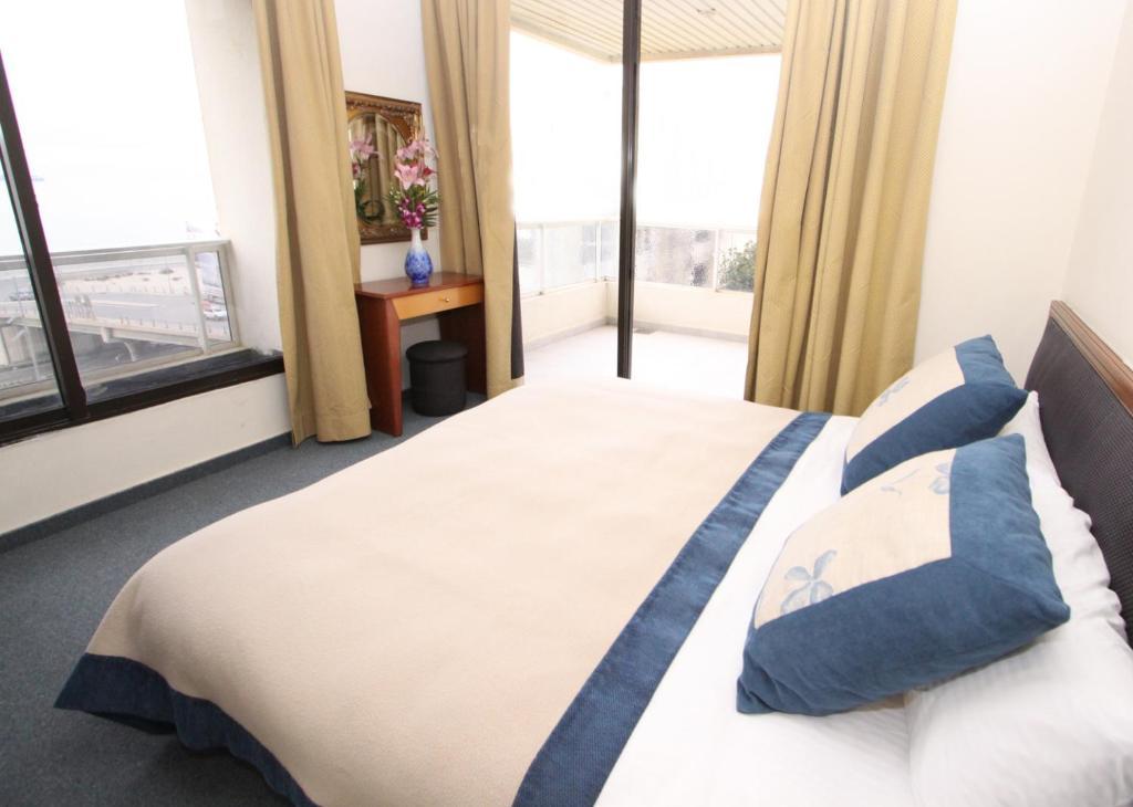 Residence De France Dbayeh Zimmer foto